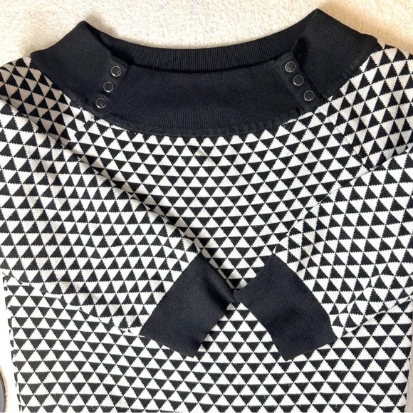 WHBM geometric print black & white sweater - Picture 6 of 12